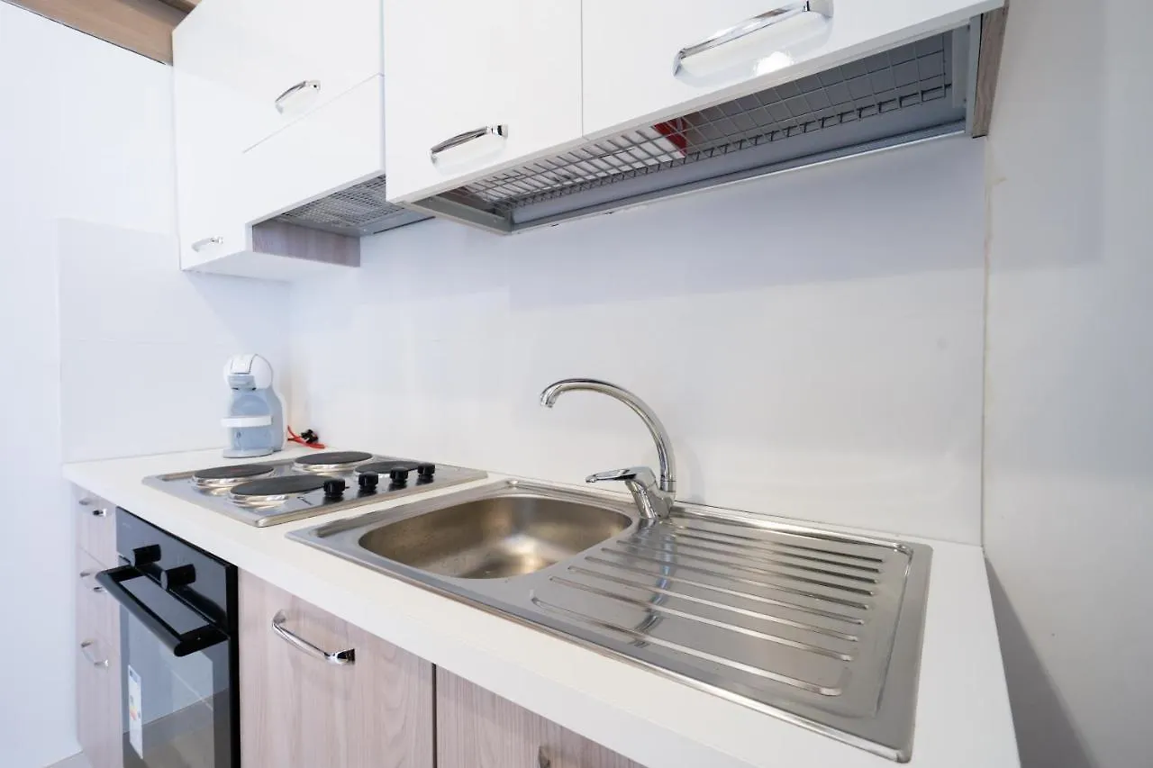 Charming Valletta 1 Bedroom Apartment Off Republic Street Sleeps 4
