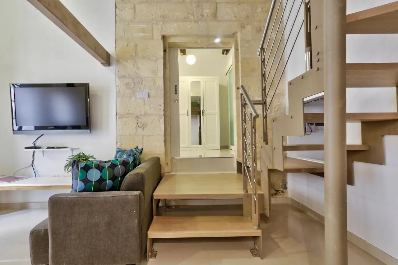 Charming Valletta 1 Bedroom Apartment Off Republic Street Sleeps 4 Malta