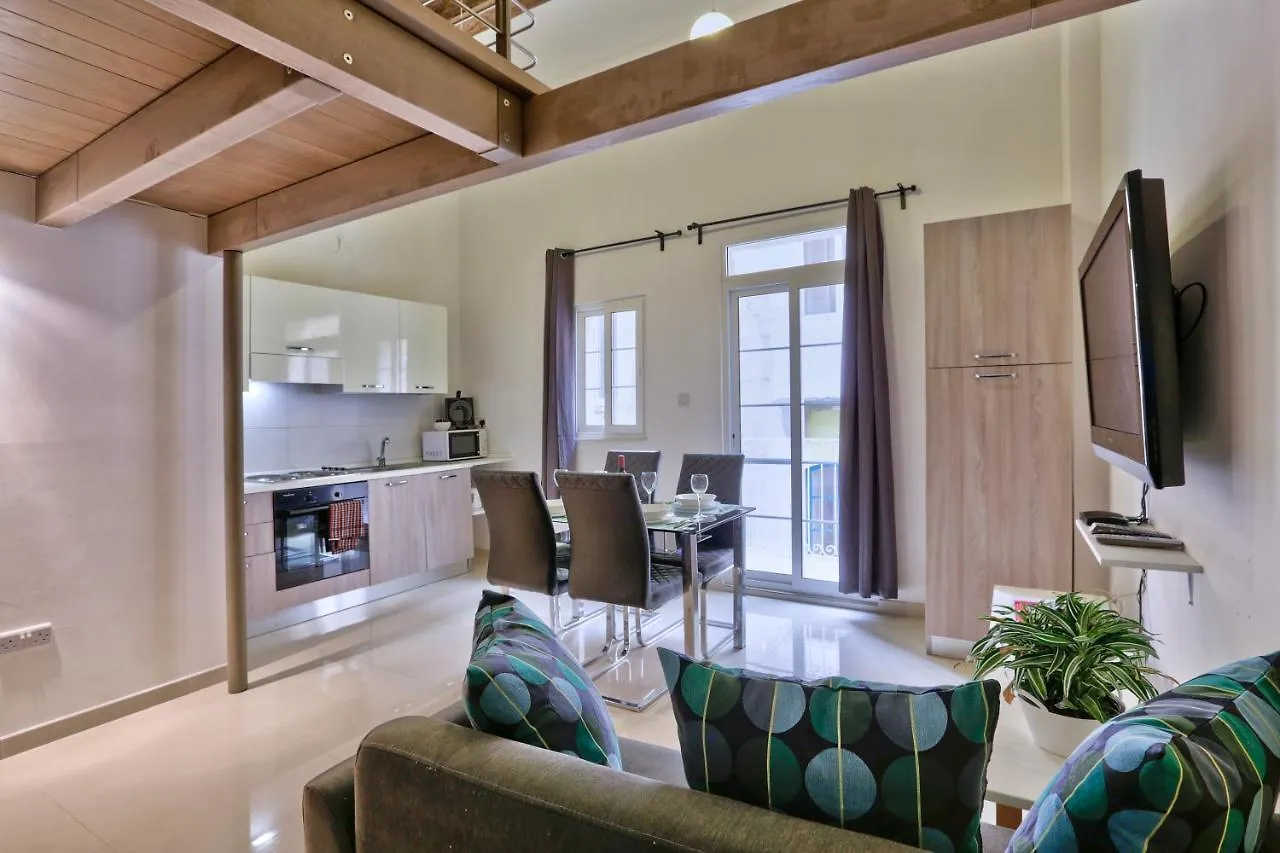 Charming Valletta 1 Bedroom Apartment Off Republic Street Sleeps 4 contacts